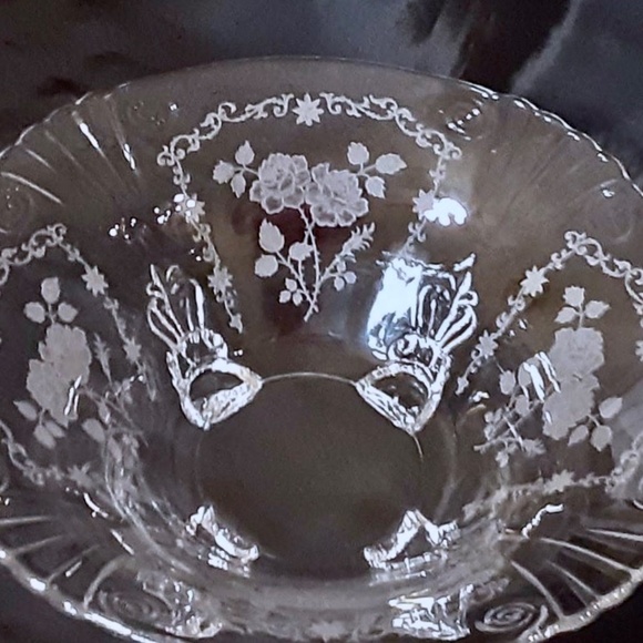💲SALE💲HP! Rare Vintage Fostoria Midnight Rose Etched Crystal Footed Bowl - Picture 3 of 7